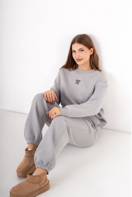 Костюм жіночий